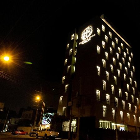 Tierra Viva Trujillo Hotel Buitenkant foto